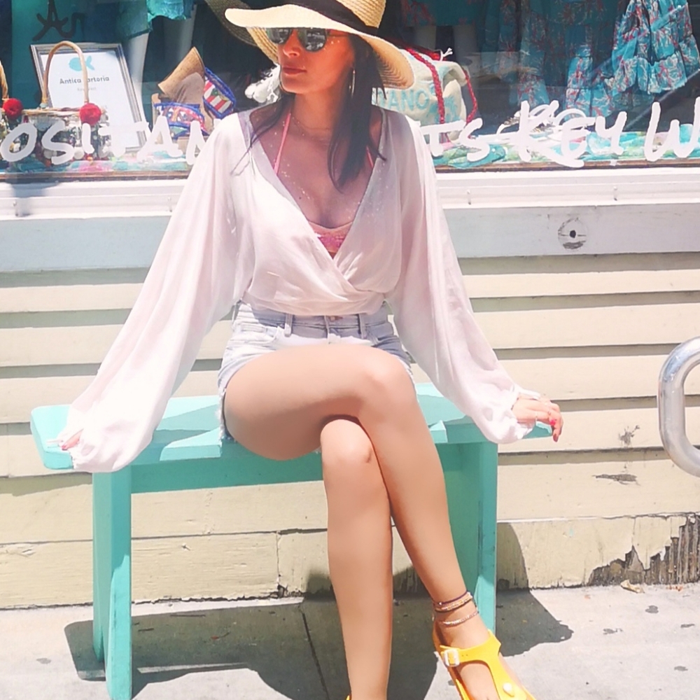 Peasant-Sleeve Crop Top